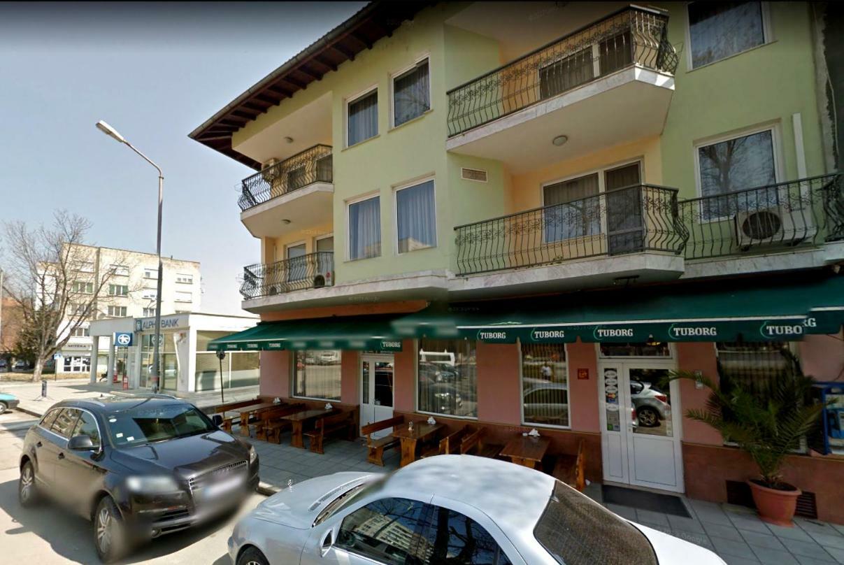 Family Hotel Odessa Sewliewo Zewnętrze zdjęcie