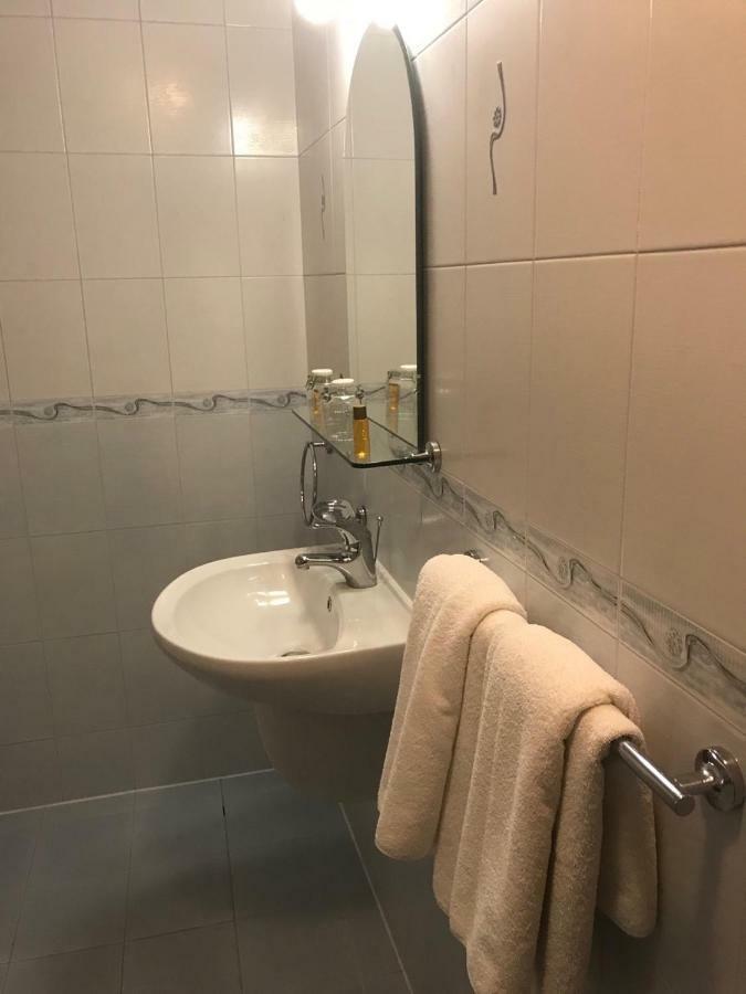 Family Hotel Odessa Sewliewo Zewnętrze zdjęcie